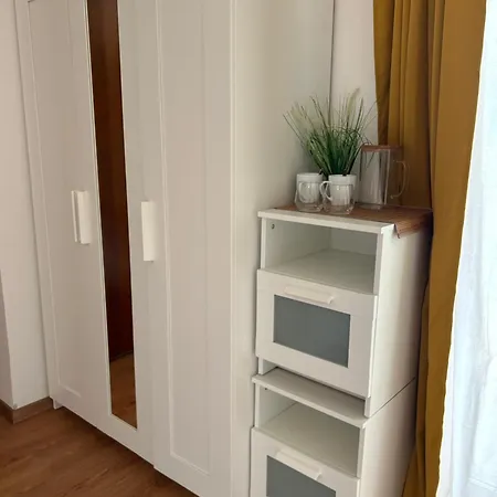 Ostanak kod kuće Lotus *