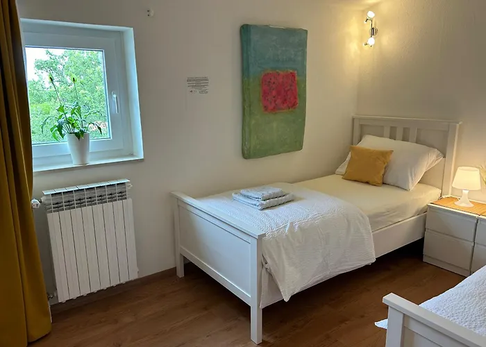 Rum i privatbostad Lotus Brzac